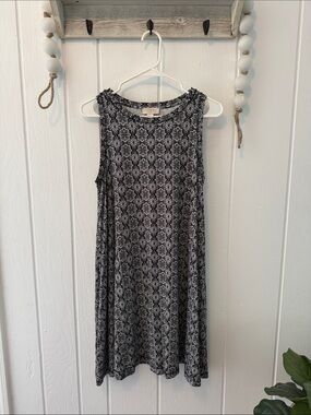 LOFT Black and White Sleeveless A-Line Dress